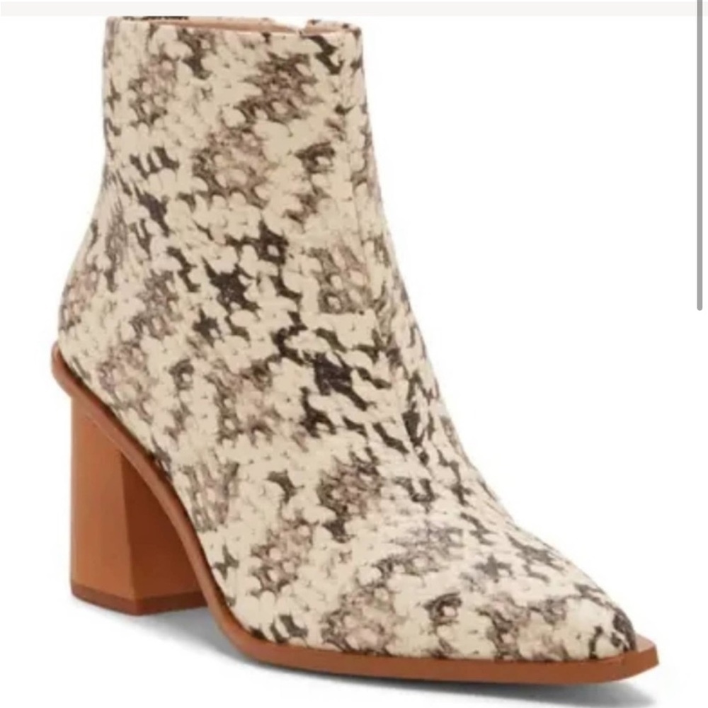 1.STATE Kelte Pointed Toe Bootie - Picture 2 of 13